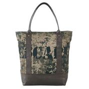 Tawny-Tote, M-6104